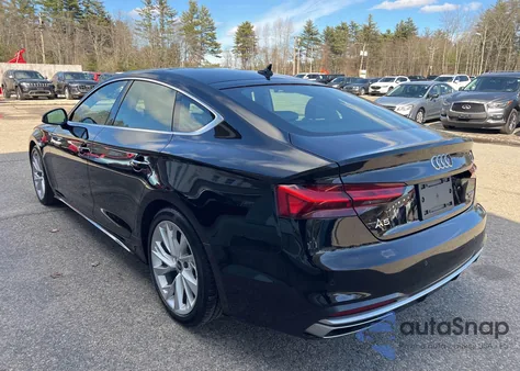 2022 Audi A5 Sportback Premium 40 Tfsi Quattro S Tronic z USA, uszkodzony, nr VIN WAUABCF56NA028502